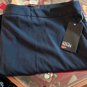 Avenue Dress Trousers size 26 Regular Navy Blue